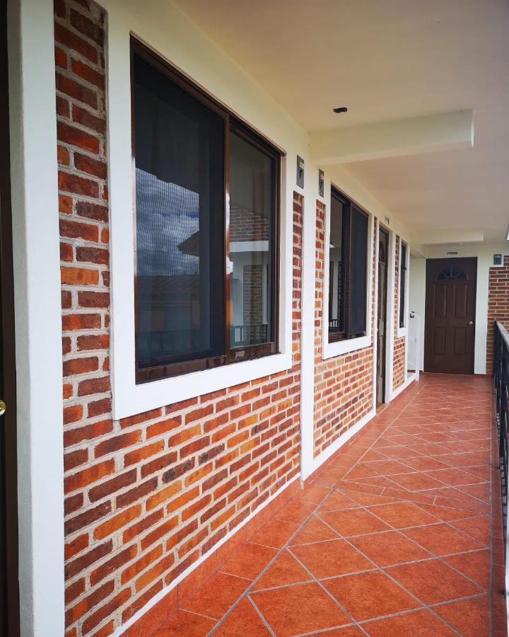 Hotel Tlatoani ชิกาฮัวปัน ภายนอก รูปภาพ